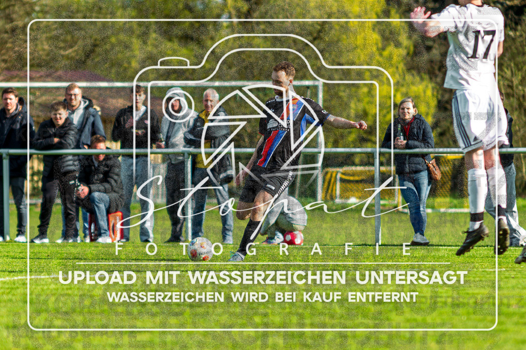 FGFS-LEN-1000 | Niklas Oettlinger (Eintracht Leinetal #15) beim Herren Kreisliga HK Spiel zwischen FG Fulde-Stellichte und Eintracht Leinetal im Fulder Zentralstadion, Fulde (Simon Paul Stopat) - Realisiert mit Pictrs.com