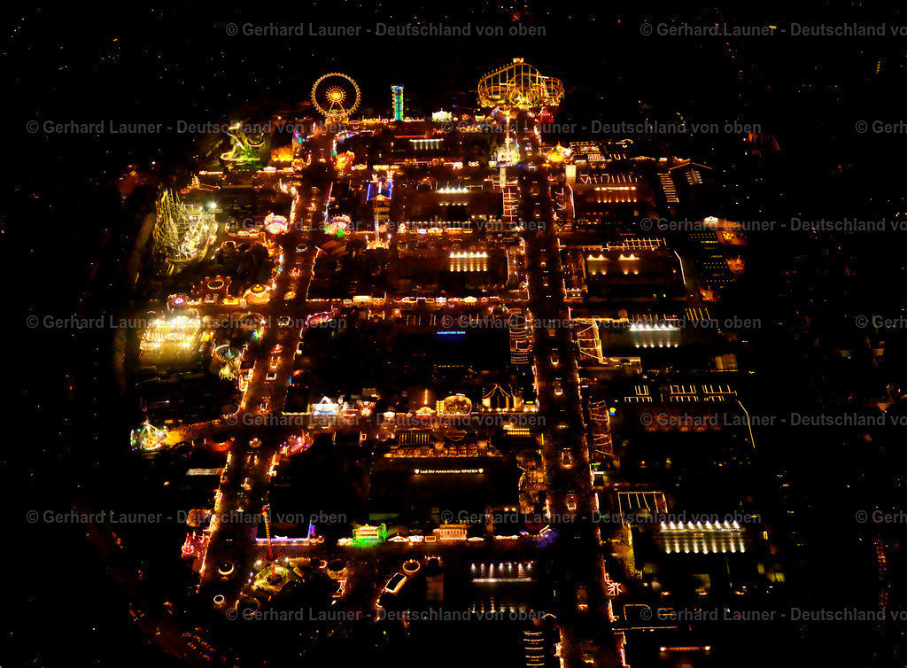 2783056 | Das Oktoberfest in München (mundartlich Wiesn) ist das größte Volksfest der Welt. Hier sieht man das Volksfest bei Nacht in voller Beleuchtung.