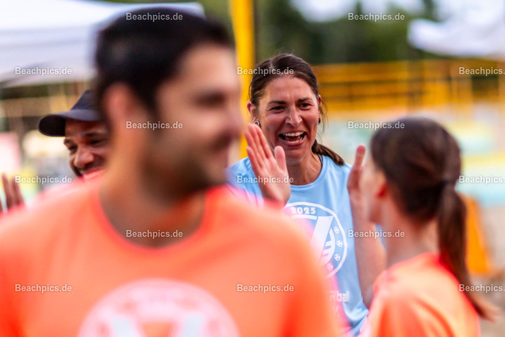 2025-200087226-Strandvölkerball-WM |  24.08.2025; Berlin Foto: Gerold Rebsch - www.beachpics.de