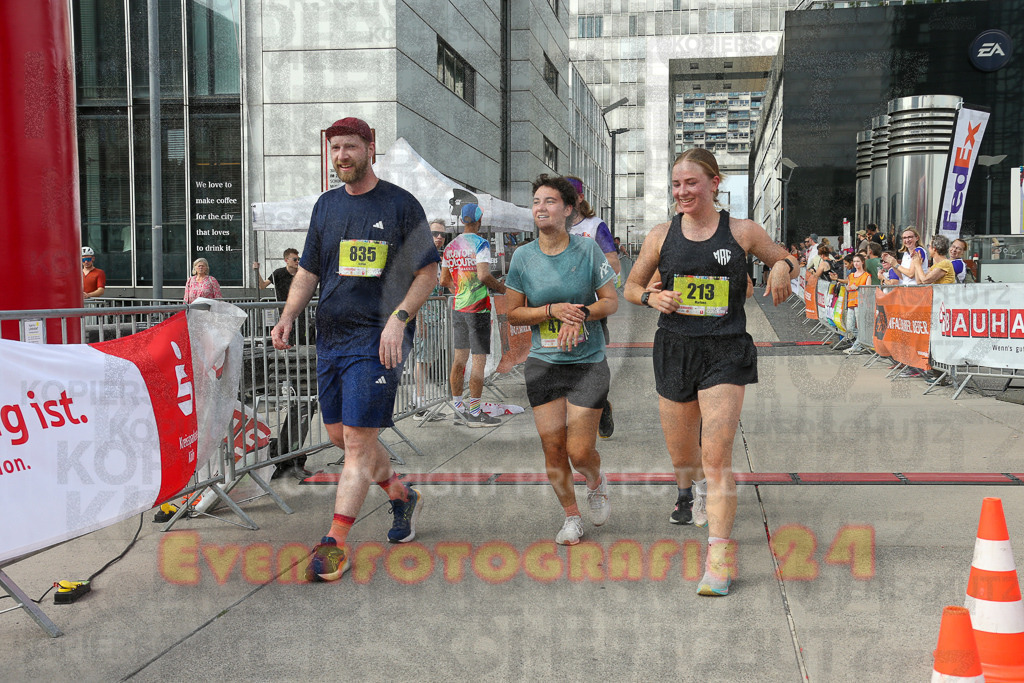 250920_1533_EX1_9991 | Sportfotografie im Rhein-Sieg Kreis, Köln, Bonn, NRW, Rheinland Pfalz, Hessen, etc. Unser Tätigkeitsfeld umfasst den Laufsport vom Volkslauf über den Marathon, Duathlon, Triathon bis zum Ultralauf wie Kölnpfad Ultra oder Schindertrail.