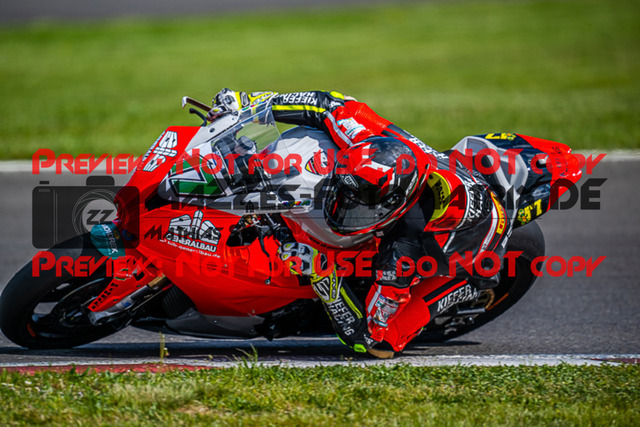 MaZZes_FotoMatrix_220506_90860 | Fotograf Mathias Schmid
Sportfotograf,
Eventfotograf,
Hochzeitsfotograf,
Portraitfotograf