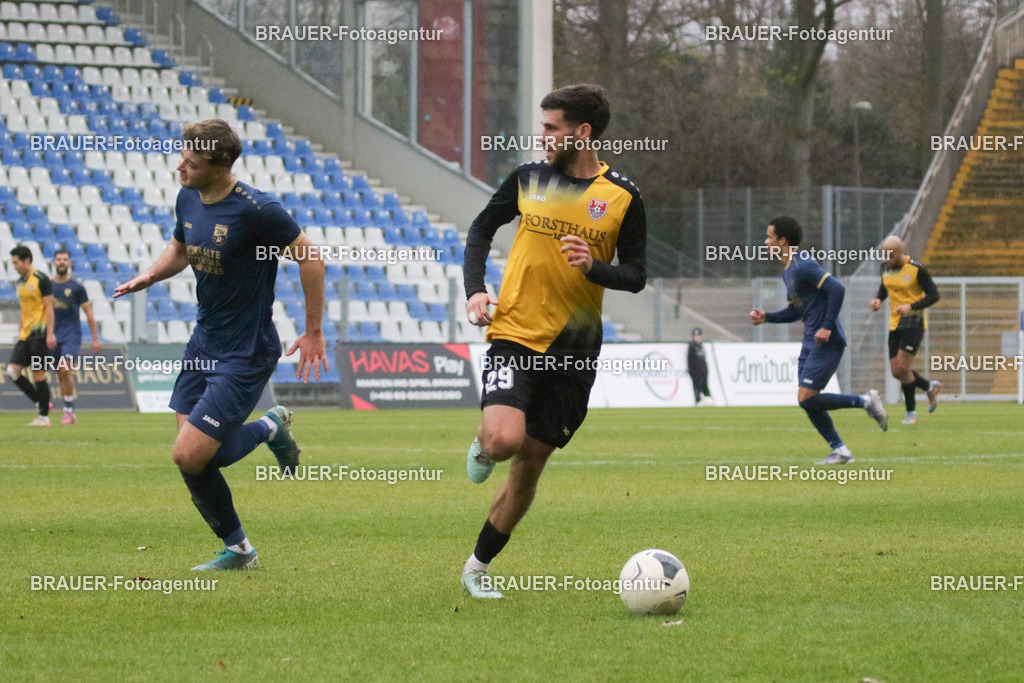 KFC Uerdingen - TSV Meerbusch | Krefeld, Deutschland, 07.12.25 Mohamed Benktib (KFC Uerdingen) in Aktion während des Oberliga Niederrhein Spiels zwischen KFC Uerdingen - TSV Meerbusch im Krefelder Grotenburg Stadion am 07. Dezember 2025 in Krefeld (Foto von Ralph Görtz / Brauer-Fotoagentur)
