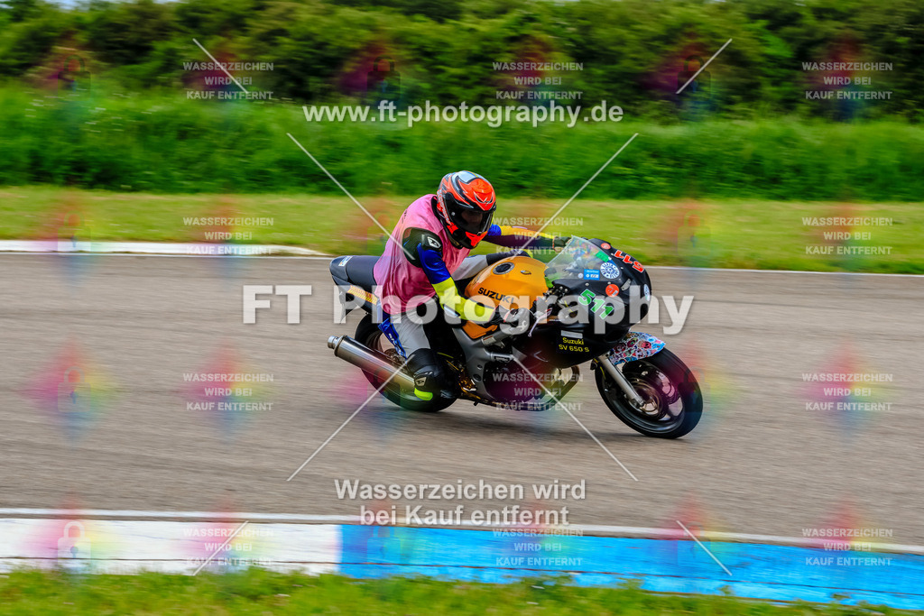 MotoTeam-9803 | Hier findet Ihr Bilder von Touristenfahrten auf der Nürburgring Nordschleife oder von anderen Veranstaltungen die ich besucht habe. Viel Spass beim Durch Schauen 