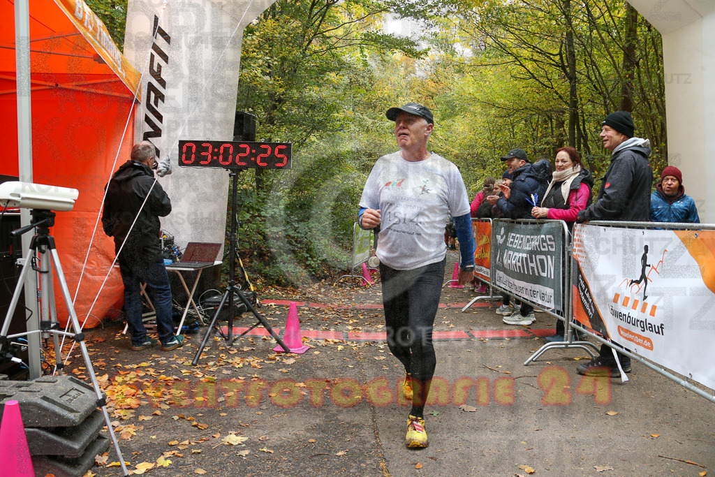 251026_1304_EX1_2387 | Sportfotografie im Rhein-Sieg Kreis, Köln, Bonn, NRW, Rheinland Pfalz, Hessen, etc. Unser Tätigkeitsfeld umfasst den Laufsport vom Volkslauf über den Marathon, Duathlon, Triathon bis zum Ultralauf wie Kölnpfad Ultra oder Schindertrail.