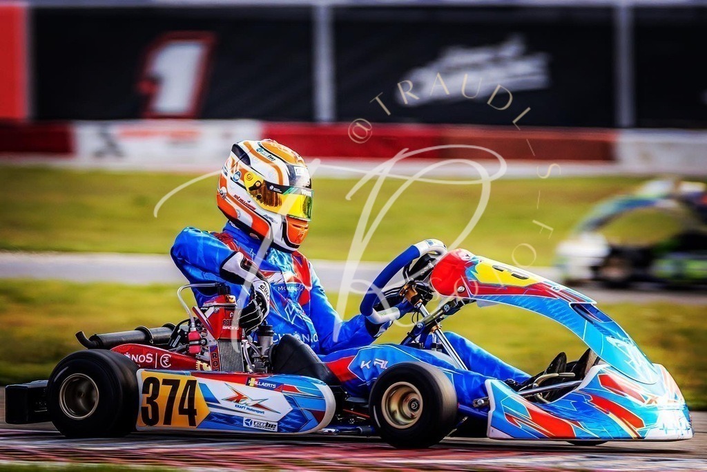 B6ACE3A5-F34E-439A-A996-C323959FB8CE | traudl_s_fotos