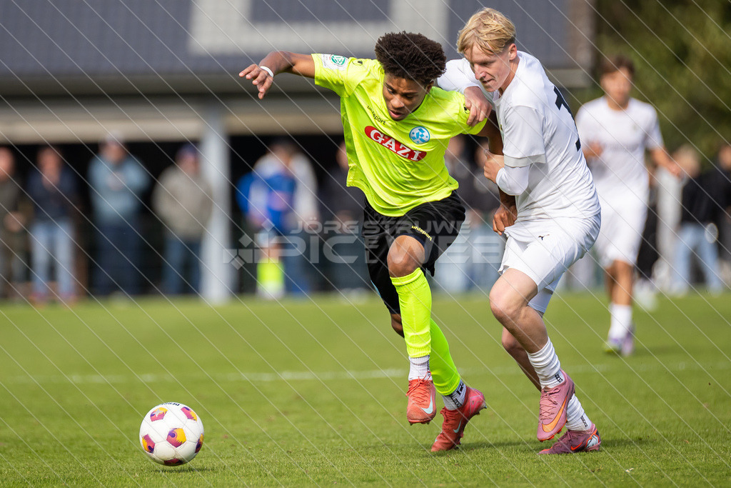 20251003_Picselweb-Fotografie_1R3_2008 | DFB Pokal 2. Runde, JFV A/O/B/H/H - SV Stuttgarter Kickers, Foto: Jörg Struwe - picselweb.de - Realisiert mit Pictrs.com