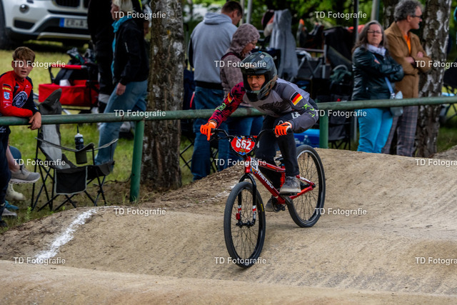 BayBMX2026-06420 | Fotogalerie von Thomas Dettweiler mit Eventbildern und lizenzfreien Fotos. Perfekt als Wandbild, für Büro, Website oder private Nutzung. - Realisiert mit Pictrs.com