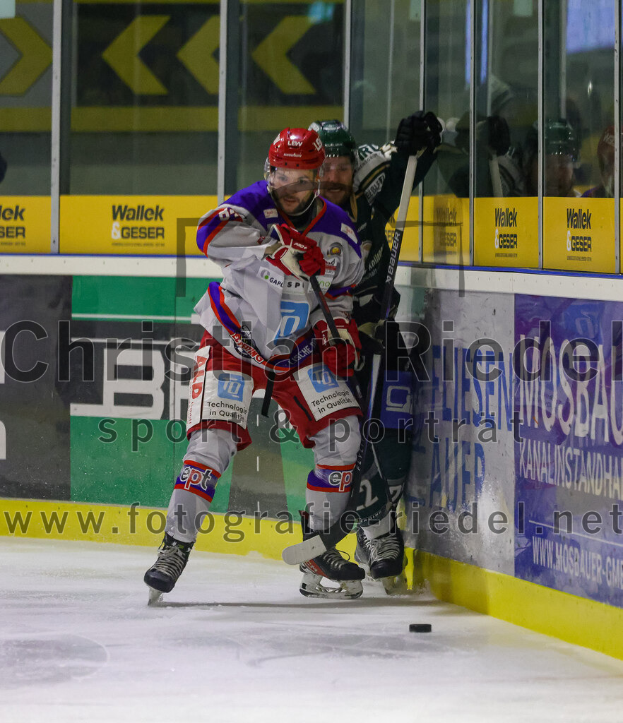 2026-02-15_030_TSV_Erding_gegen_EC_Peiting | Erding, Deutschland, 15.02.2026:Eishockey, Oberliga Süd 2025 / 2026, 47. Spieltag, TSV Erding gegen EC Peiting, Endergebnis: 4:5Grady Hobbs (Erding Gladiators, #22)Foto: Christian Riedel / fotografie-riedel.net