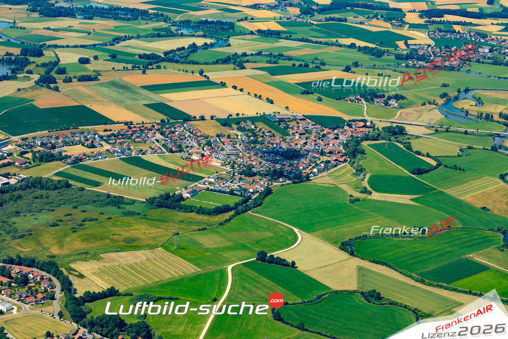 Die Luftaufnahme Michelsdorf - Cham wurde 2022 vom Flugzeug aus (keine Drohne) erstellt. Hohe Auflösung -für große Poster und Wandbilder geeignet - Garantiert!