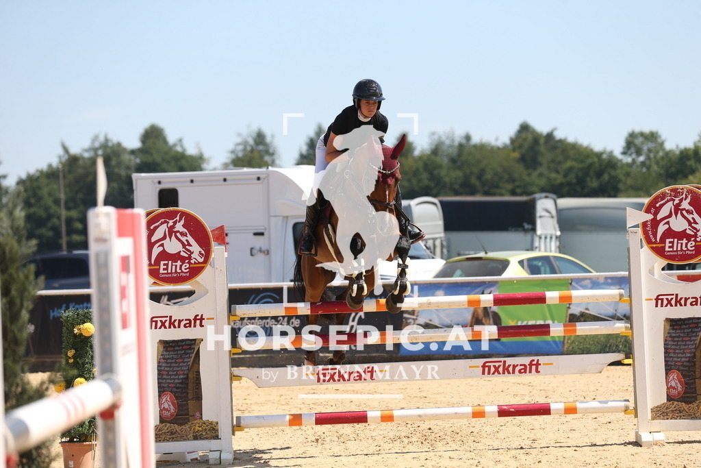 DL2Q3231 | Willkommen bei Brunnmayr - Design & Fotografie – Ihrem Spezialisten für Reitturniere und Pferdeveranstaltungen in Oberösterreich, Salzburg und Bayern! Seit über 17 Jahren sind wir leidenschaftlich dabei.