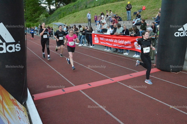 19-35-26_ | Meisterchip Fotoshop - Realisiert mit Pictrs.com