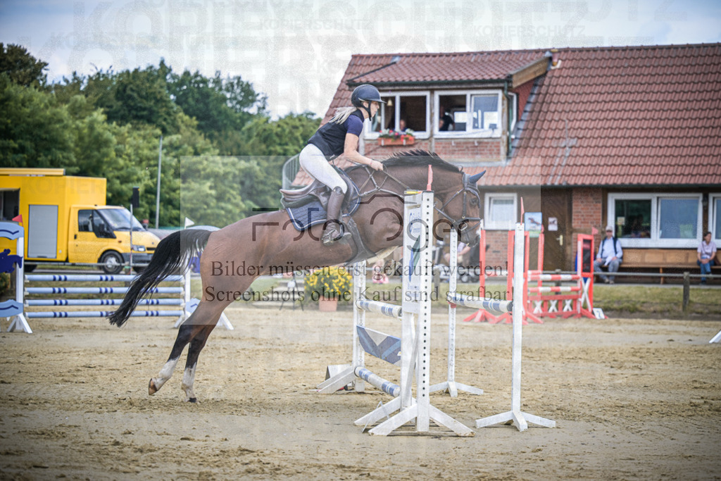 DOS_8836 | Entdecke hochwertige Reitturnierfotos von Foto Oger. Professionell, emotional und authentisch – jetzt Lieblingsmomente im Shop bestellen.Deutschlandweite Turnierfotografie. - Realisiert mit Pictrs.com