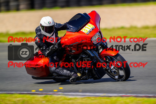 MaZZes_FotoMatrix_240725_6007705_0572 | GELB