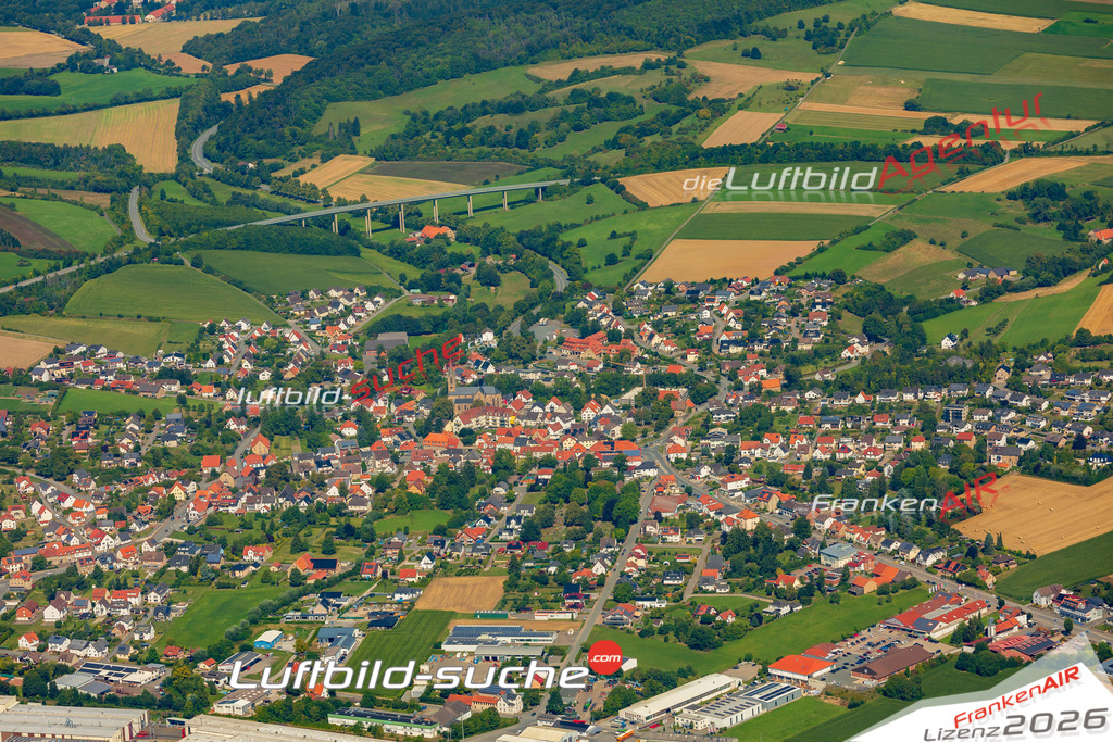 Luftbild Vs Google Maps  Scherfede  Warburg -Das Luftbild wurde 2025 vom UL-Flugzeug heraus erstellt ( keine Drohnenluftbilder ) - Hochauflösende Luftaufnahme -Nicht vergleichbar mit Google Maps oder Satelittenbilder- Die Geschenkidee !Mit Lizenz und Bildrechte bestellbar