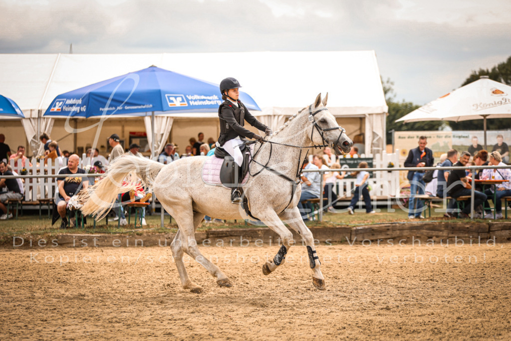 06.SoSpWB00235 | Leoni Ertmer Photography - Realisiert mit Pictrs.com