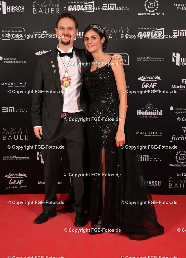 20240113-fge-fotos-0277 | Eröffnungsball der FGE am 13.01.2024 im Alten Stadttheater in Eichstätt. - Realisiert mit Pictrs.com