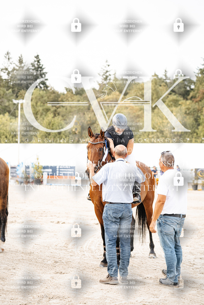 CK704254 | Turnierfotografie Pferdefotografie Trier Rheinland-Pfalz Pferdesport Reitsport Tierfotografie Sportfotografie Pferdevideo Pferdevideografie Equestrianvideography equestrianphotography  - Realisiert mit Pictrs.com
