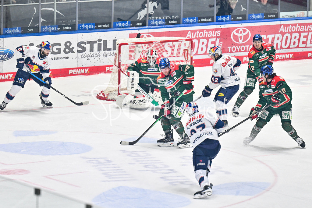 Augsburger Panther - EHC RB München | AUGSBURG, DEUTSCHLAND - 27. FEBRUAR: der Schuss von Gabriel FONTAINE (RB München 97) wird von Peyton JONES (Augsburger Panther 41) gehalten während dem Match zwischen den Augsburger Panthern und dem EHC RB München am 46. Spieltag der Penny DEL im Curt Frenzel Stadion