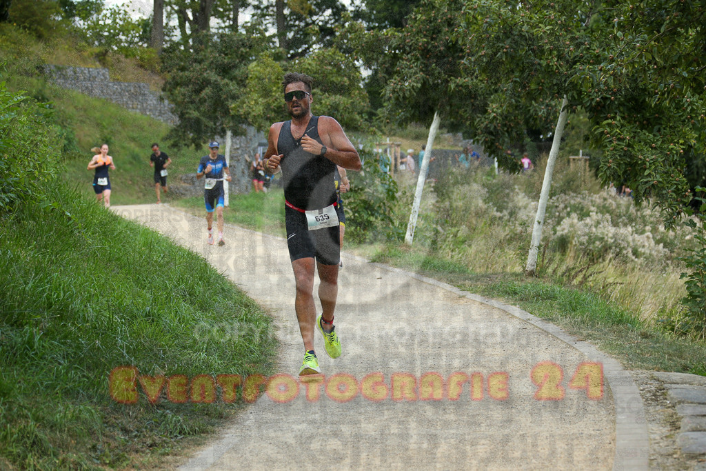 250824_1431_EX1_6513 | Sportfotografie im Rhein-Sieg Kreis, Köln, Bonn, NRW, Rheinland Pfalz, Hessen, etc. Unser Tätigkeitsfeld umfasst den Laufsport vom Volkslauf über den Marathon, Duathlon, Triathon bis zum Ultralauf wie Kölnpfad Ultra oder Schindertrail.