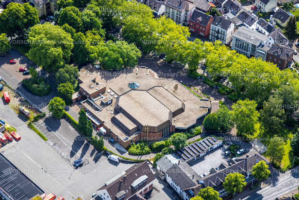 Werl220600690 | Luftbild, Stadthalle Werl, Werl, Soester Boerde, Nordrhein-Westfalen, Deutschland