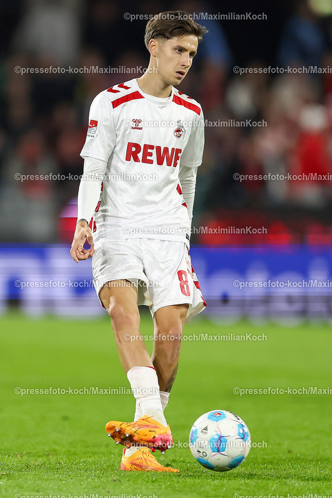 Koe14092402110 | 14.09.2024, 2. Fußball Bundesliga, 1. FC Köln - 1. FC Magdeburg, RheinEnergieSTADION, Saison 2024 2025: Denis Huseinbasic (1.FC Köln #8)DFB regulations prohibit any use of photographs as image sequences and or quasi-video.