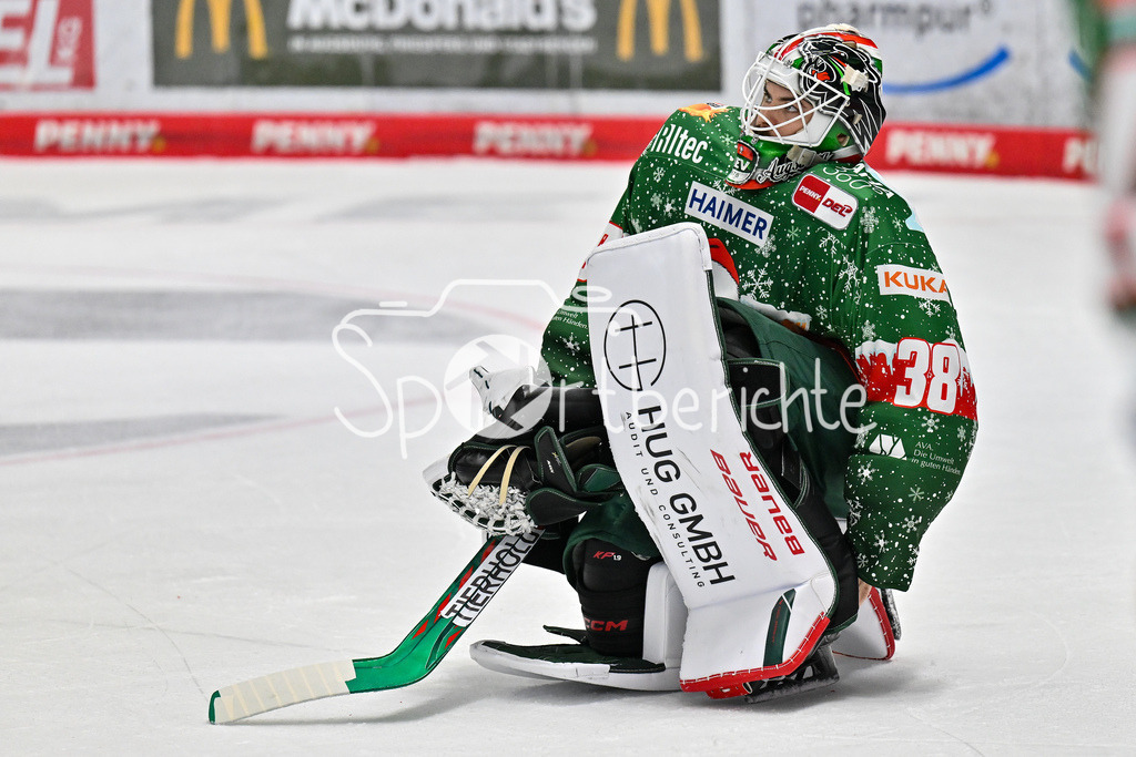 Augsburger Panther - Nürnberg Ice Tigers | Im Bild Strauss MANN (Augsburger Panther #38) / Freisteller / Einzelfoto / DEL: Augsburger Panther - Nuernberg Ice Tigers, Curt Frenzel Stadion am 06.12.2024
