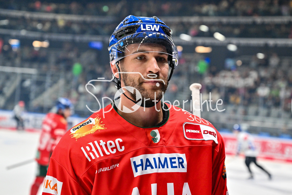 Augsburger Panther - Iserlohn Roosters | im Bild Alexandre GRENIER (Augsburger Panther 82) / Einzelfoto / Freisteller / Penny DEL: Augsburger Panther - Iserlohn Roosters; Curt Frenzel Stadion am 21.09.2025