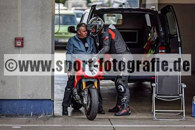 pube7480 | Professionelle Fotos von Sportveranstaltungen, aber auch Hochzeiten und anderen Events. - Realisiert mit Pictrs.com