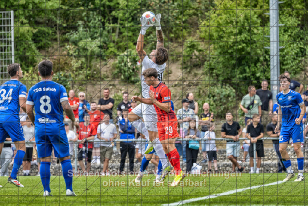 20250706_171209_1980-Bearbeitet | #,TSG Salach (blau) vs. 1.FC Heidenheim (rot), Fußball, Freundschaftsspiel - WfV, Saison 2025/2026, Rasensportplatz, Staufenecker Str. 41, 73084 Salach, 06.07.2025 - 15:30 Uhr,Foto: PhotoPeet-Sportfotografie/Peter Harich