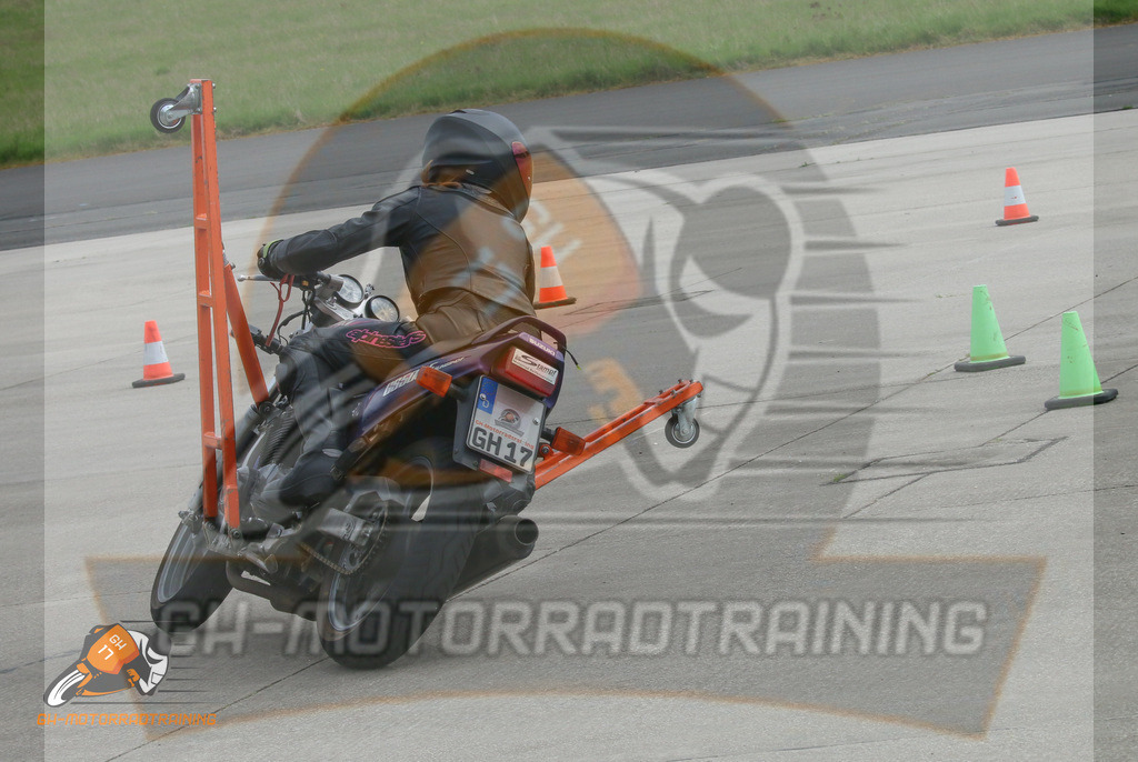 IMG_2047 | gh-motorradtraining-foto.de - Realisiert mit Pictrs.com