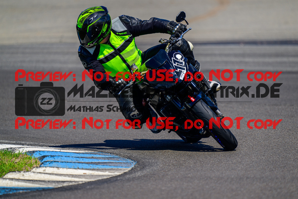 MaZZes_FotoMatrix_240520_6021986_9406 | INST