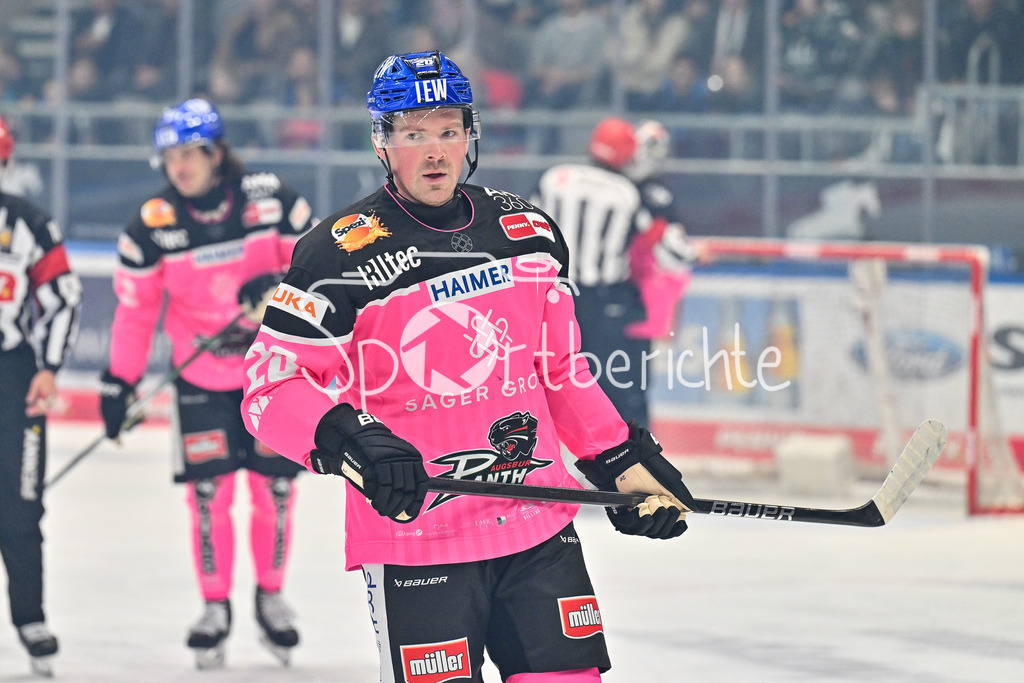 Augsburger Panther - Straubing Tigers | im Bild Cody KUNYK (Augsburger Panther #20) / Freisteller / Einzelfoto / DEL: Augsburger Panther - Straubing Tigers, Curt Frenzel Stadiom am 20.10.2024