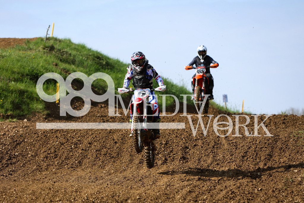5E6A9952 | 989 MEDIAWORK