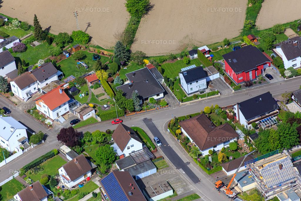 Luftbild: Konrad-Adenauer-Ring in Hagenbach im Bundesland Rheinland-Pfalz in Deutschland. Foto: IMG_078493.jpg vom 08.05.2015 durch Werner Riehm/FLY-FOTO.de