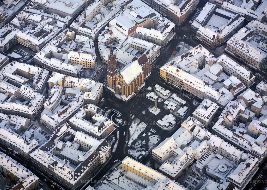 9400396 | Marktplatz Würzburg 2-85