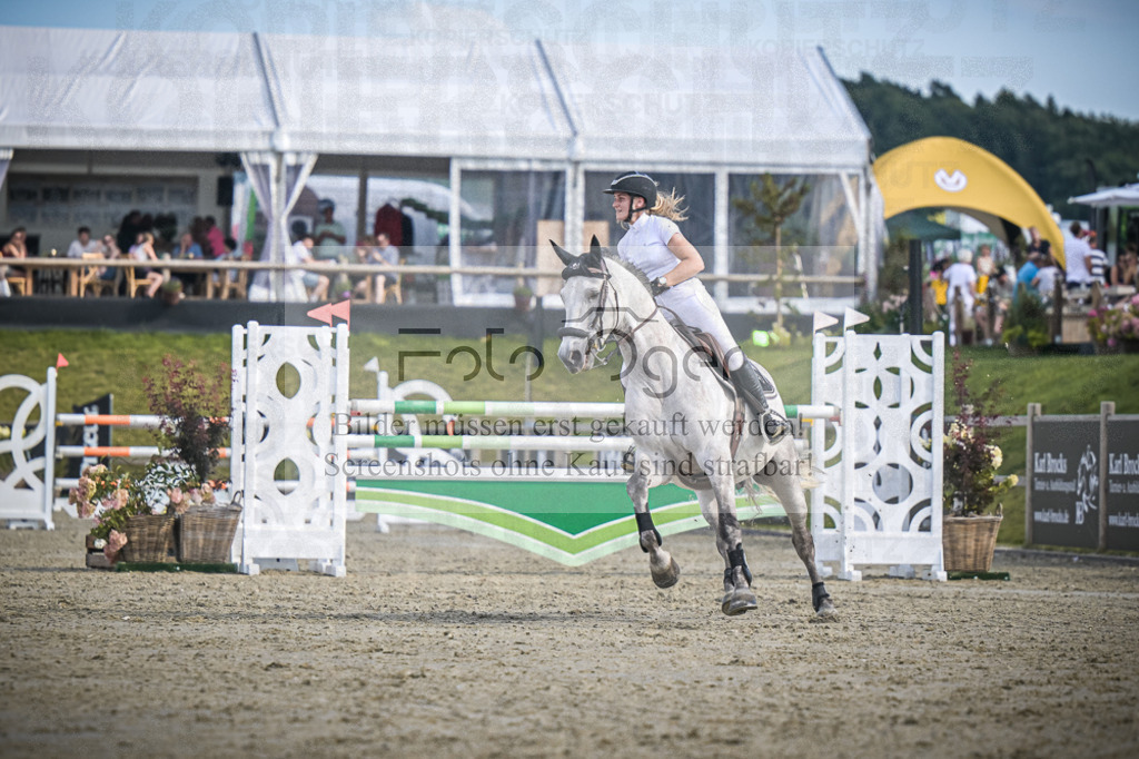 DOS_0623 | Entdecke hochwertige Reitturnierfotos von Foto Oger. Professionell, emotional und authentisch – jetzt Lieblingsmomente im Shop bestellen.Deutschlandweite Turnierfotografie. - Realisiert mit Pictrs.com