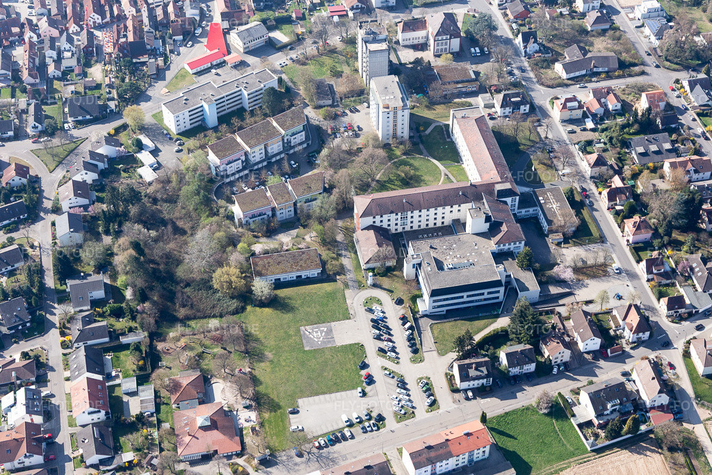 Luftbild: Asklepios Südpfalzkliniken in Kandel im Bundesland Rheinland-Pfalz in Deutschland. Foto: IMG_113328.jpg vom 30.03.2019 durch Werner Riehm/FLY-FOTO.de