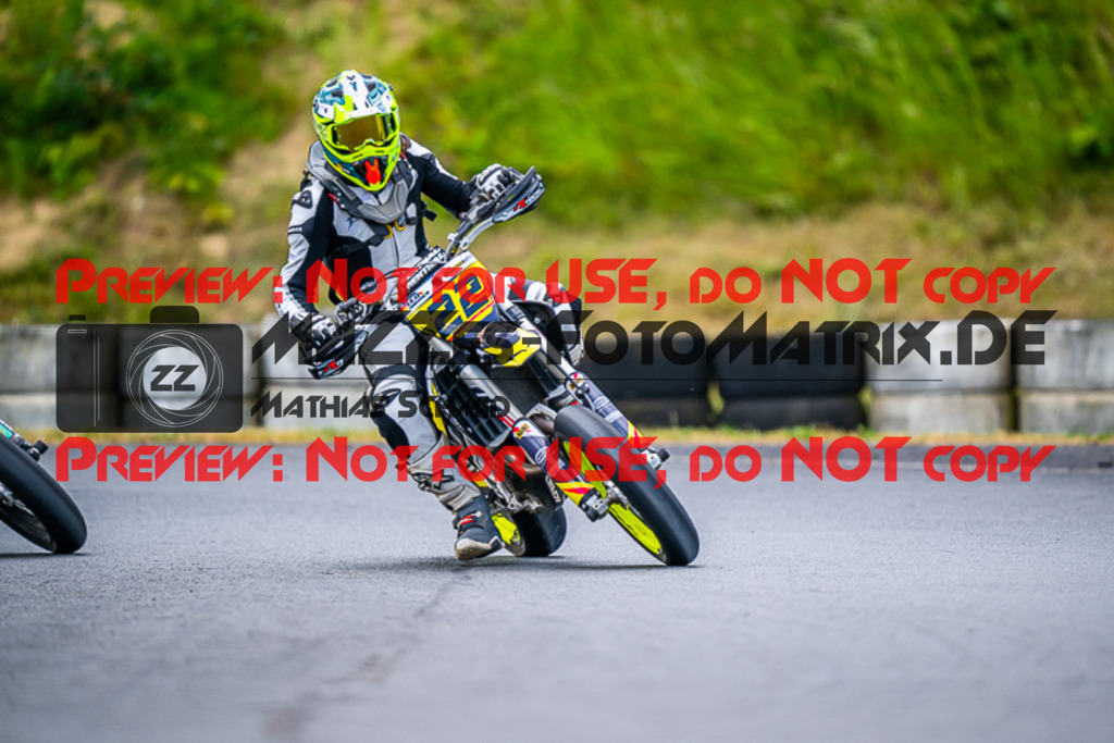 MaZZes_FotoMatrix_220528_9539 | Fotograf Mathias Schmid
Sportfotograf,
Eventfotograf,
Hochzeitsfotograf,
Portraitfotograf