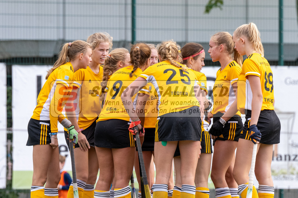SFE_20231021_0167 | Deutsche Meisterschaft Weibliche U16 Halbfinale Düsseldorfer HC - Harvestehuder THC am 21.10.2023 in Köln (Düsseldorfer Hockeyclub 1905 e.V.), Photo: Stephan Fehrmann 2023 (Sports-Gallery)