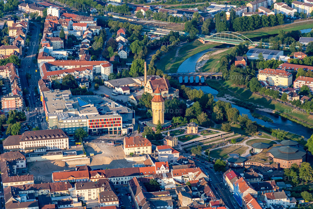 Luftbild: Pagodenburg und Murgpark in Rastatt im Bundesland Baden-Württemberg in Deutschland. Foto: IMG_109186.jpg vom 25.07.2018 durch Werner Riehm/FLY-FOTO.de