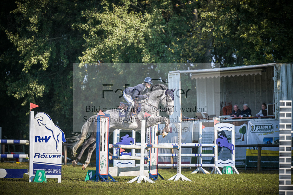 DOS_1146 | Entdecke hochwertige Reitturnierfotos von Foto Oger. Professionell, emotional und authentisch – jetzt Lieblingsmomente im Shop bestellen.Deutschlandweite Turnierfotografie. - Realisiert mit Pictrs.com