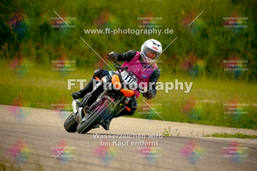 _MOT1323 | Hier findet Ihr Bilder von Touristenfahrten auf der Nürburgring Nordschleife oder von anderen Veranstaltungen die ich besucht habe. Viel Spass beim Durch Schauen 