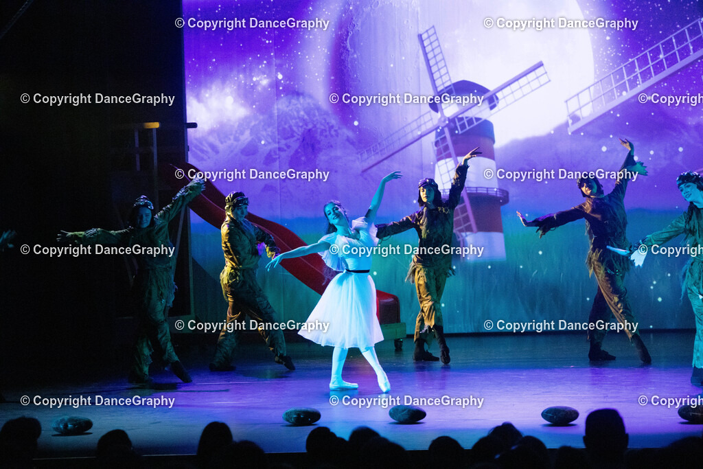 GPHY1860 | DanceGraphy - Realisiert mit Pictrs.com