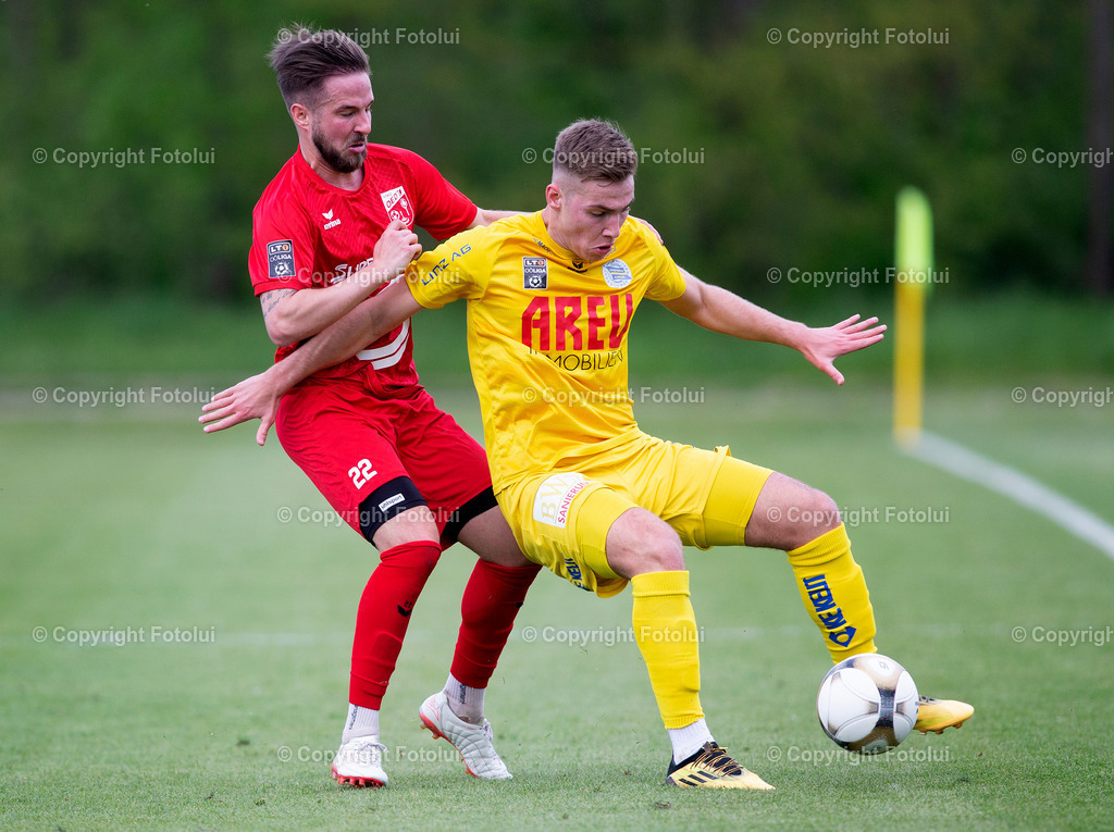 A_LUI_30042022_48 | SPORT,FUSSBALL,LT1 OOE LIGA ASKOE OEDT-DONAU LINZ 30.04..2022 IM BILD:  SIMON ABRAHAM (OEDT)  UND ANDRE REISINGER (DONAU)FOTO:FOTOLUI