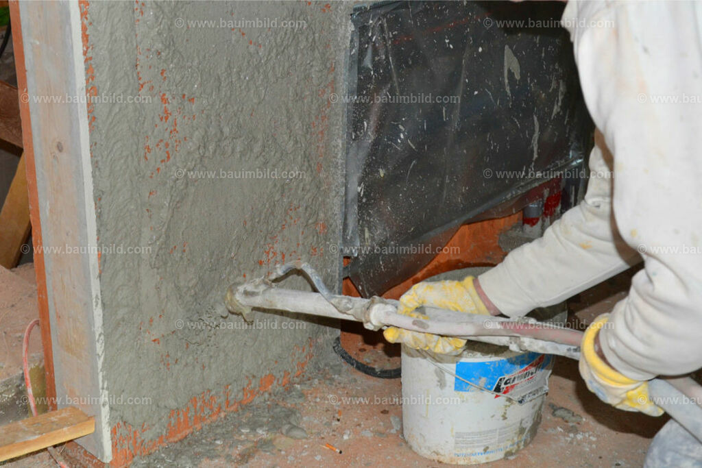 bib-lg18-putzarbeiten-0064 | Nach LV-Leistungsgruppen sortierte Detailfotos über den Bau eines Hauses. Alle Hausbau-Bilder direkt vom Urheber und Autor der Website Haus-Selber-Bauen.com