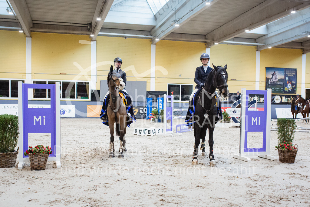 221112_Warstein_L-Spr-277 | Deine schönsten Turniermomente als professionelle Fotos! Entdecke hochwertige Pferdesport-Fotografie im Online-Shop. Jetzt Fotos finden & bestellen!