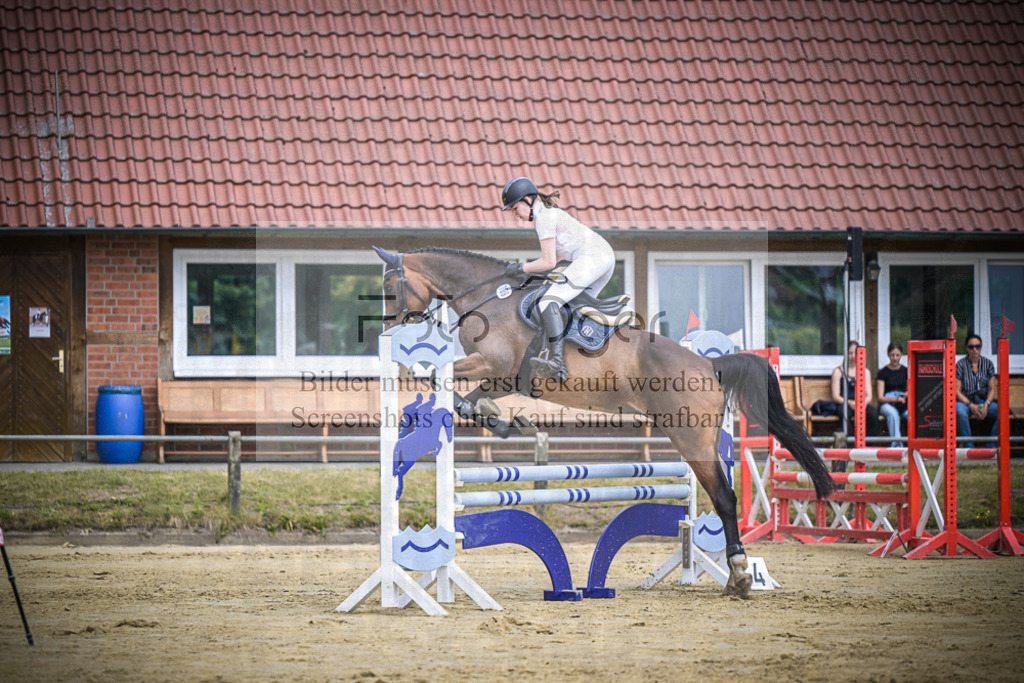 DOS_6357 | Entdecke hochwertige Reitturnierfotos von Foto Oger. Professionell, emotional und authentisch – jetzt Lieblingsmomente im Shop bestellen.Deutschlandweite Turnierfotografie. - Realisiert mit Pictrs.com