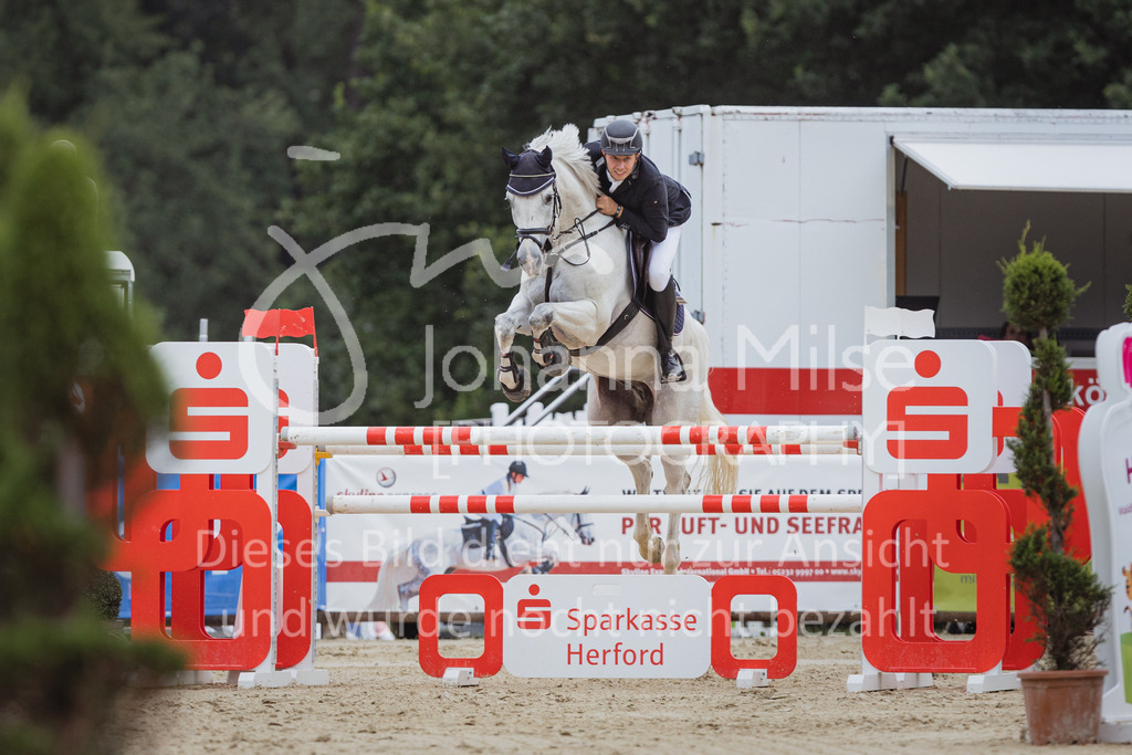 220729_BHO_GT_M2-Spr_1-237 | Deine schönsten Turniermomente als professionelle Fotos! Entdecke hochwertige Pferdesport-Fotografie im Online-Shop. Jetzt Fotos finden & bestellen!