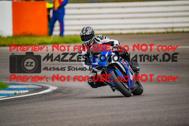 MaZZes_FotoMatrix_240701_6007705_2785 | ROT