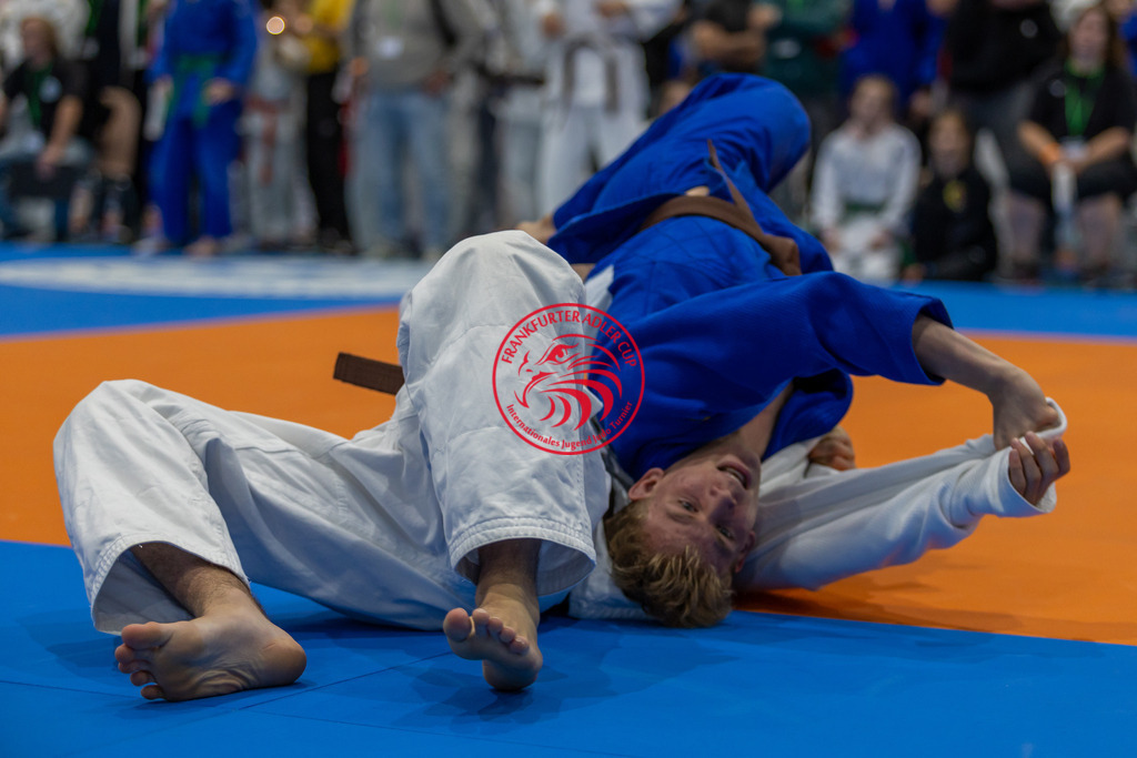 Internationaler Adler Cup 2024 | Foto vom Internationalen Adler Cup Judo Turnier im Sport- und Freizeitzentrum Kalbach im Oktober 2024 - Realisiert mit Pictrs.com